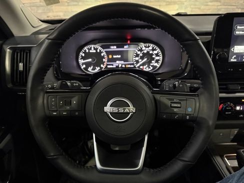 Certified 2024 Nissan Pathfinder SL w/ SL Premium Package image 15