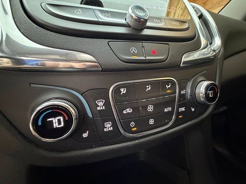 Used 2024 Chevrolet Equinox LT AWD/4WD image 26
