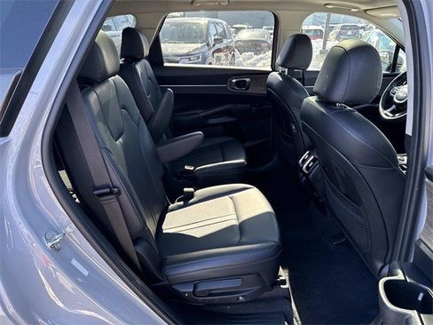 Used 2023 Kia Sorento X-Line EX image 11