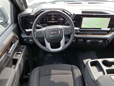 New 2026 GMC Sierra 1500 Elevation image 9