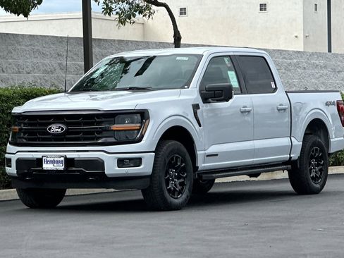 New 2025 Ford F150 XLT w/ Equipment Group 302A MID image 8