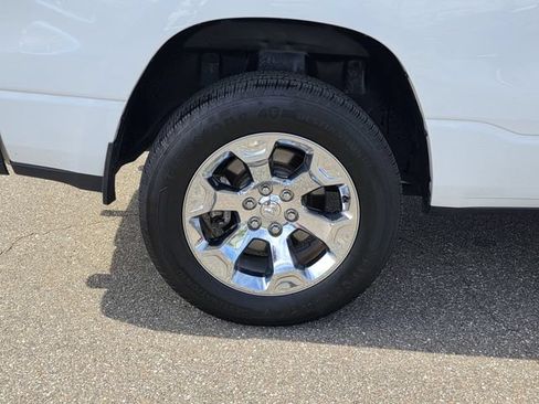 Used 2020 RAM 1500 Big Horn AWD/4WD image 5