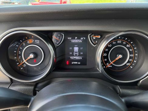 Used 2023 Jeep Wrangler Unlimited Sport AWD/4WD image 10