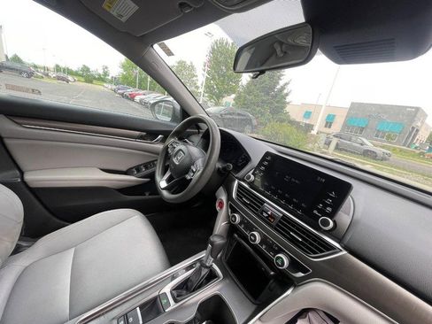 Used 2019 Honda Accord LX image 5