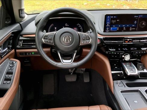 Certified 2025 Acura MDX w/Technology Package image 6