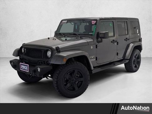 Used 2017 Jeep Wrangler Unlimited Sahara w/ Connectivity Group AWD/4WD image 1