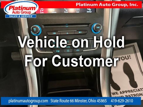 Used 2017 Ford Fusion SE w/ Fusion SE Technology Package FWD image 20