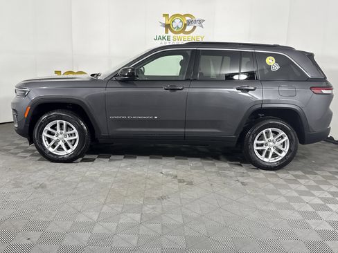 New 2025 Jeep Grand Cherokee Laredo X w/ Luxury Tech Group I image 5