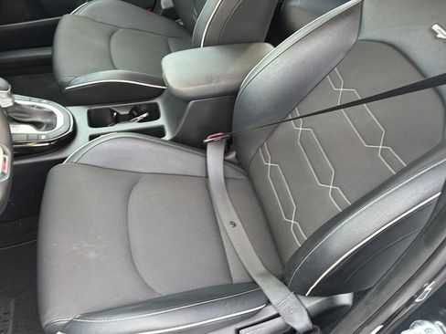 Used 2024 Kia Forte GT-Line FWD image 29