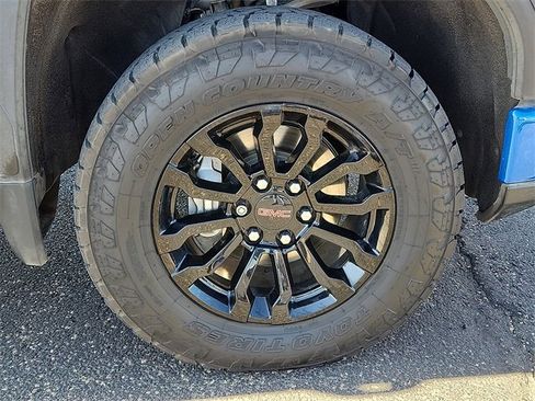 Used 2022 GMC Sierra 1500 AT4X image 7