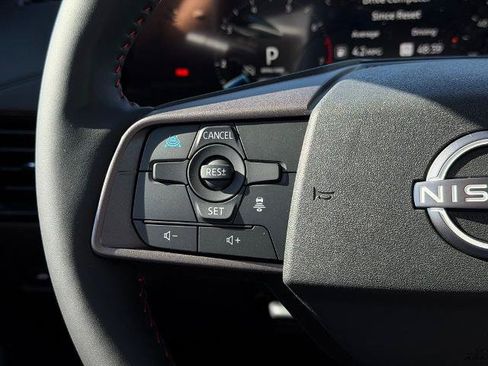 New 2026 Nissan Sentra SR w/ SR Premium Package FWD image 23