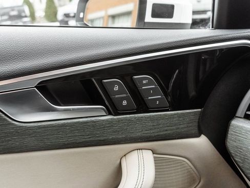 Used 2023 Audi A4 2.0T Premium Plus image 17