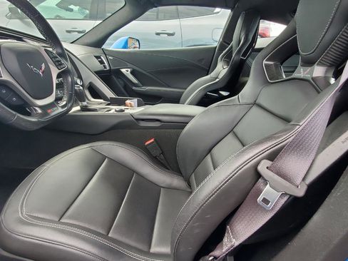 Used 2016 Chevrolet Corvette Z06 w/ 3LZ Preferred Equipment Group RWD image 4