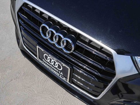 Used 2018 Audi Q3 2.0T Premium Plus w/ Premium Plus Package image 8