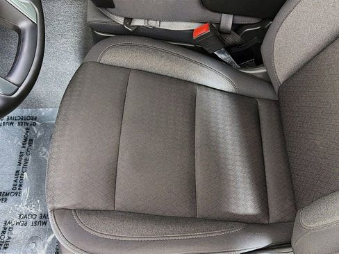 Used 2024 Chevrolet Silverado 1500 LT image 21