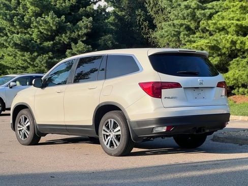 Used 2017 Honda Pilot EX-L image 2