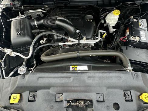 Used 2017 RAM 1500 Express RWD image 26
