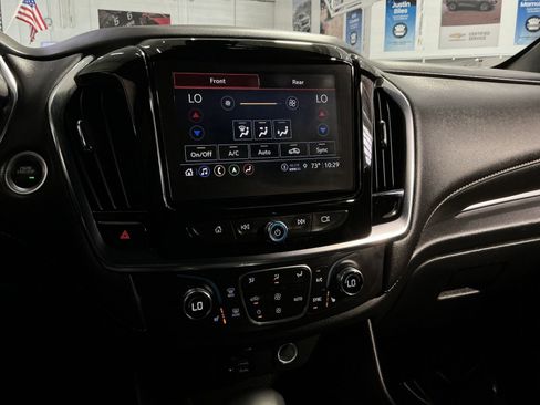 Used 2023 Chevrolet Traverse LT w/ LT Premium Package AWD/4WD image 22