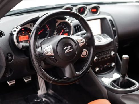 Used 2016 Nissan 370Z Touring RWD image 48