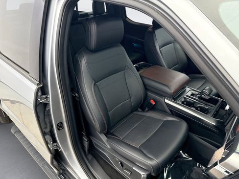 Used 2022 Ford F150 Lariat w/ Equipment Group 502A High image 16