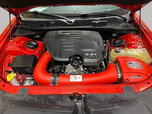 Used 2019 Dodge Challenger SXT w/ Cold Weather Group AWD/4WD image 21
