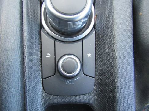 Used 2019 MAZDA MX-5 Miata RF Grand Touring image 40