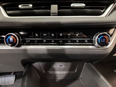 New 2026 Chevrolet Equinox LT AWD/4WD image 13