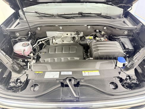 Used 2025 Volkswagen Atlas SEL image 26