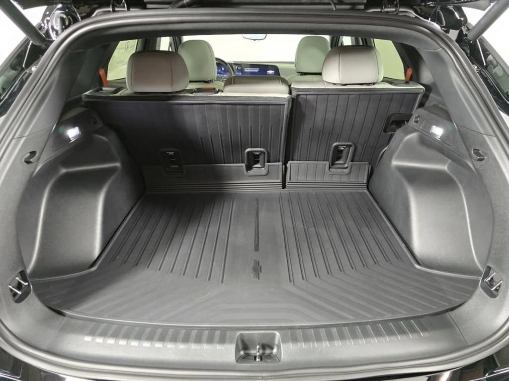 New 2026 Chevrolet Blazer EV SS w/ LPO, Blackout Package AWD/4WD image 16