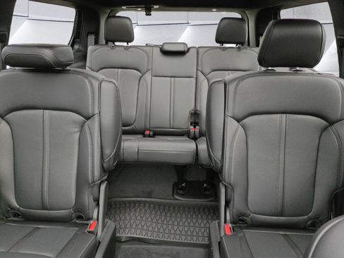 New 2026 Jeep Grand Wagoneer 4WD image 14