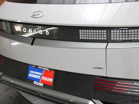 Used 2024 Hyundai Ioniq 5 SEL image 4