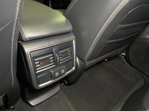 Used 2023 Subaru Forester Limited image 55