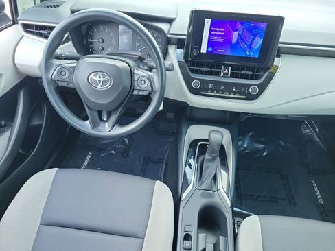 Used 2023 Toyota Corolla LE image 14