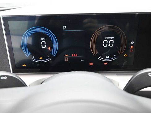 New 2026 Hyundai Tucson Blue SE image 15