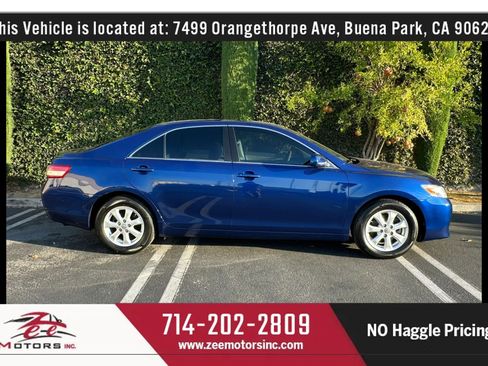 Used 2011 Toyota Camry LE w/ LE Extra-Value Pkg FWD image 5
