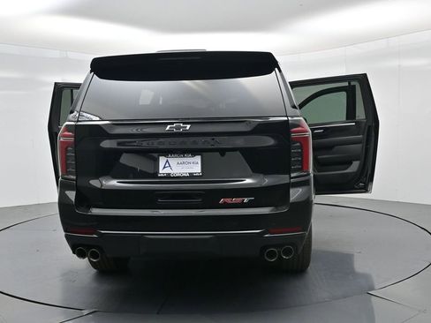 Used 2025 Chevrolet Suburban RST AWD/4WD image 30