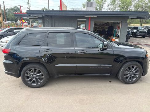 Used 2018 Jeep Grand Cherokee High Altitude AWD/4WD image 8