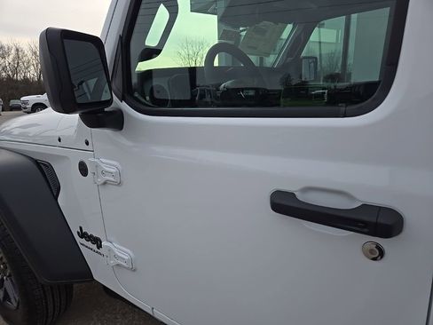New 2026 Jeep Wrangler Unlimited Sport AWD/4WD image 28