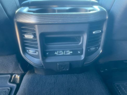 Used 2020 RAM 2500 Limited image 20