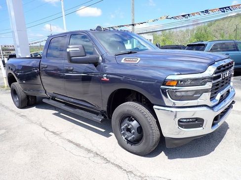 New 2026 RAM 3500 Tradesman AWD/4WD image 10