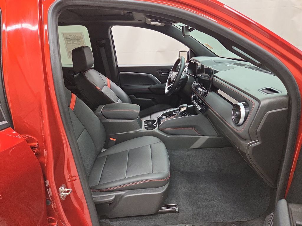 Used 2023 Chevrolet Colorado Z71 w/ Z71 Convenience Package 2 AWD/4WD image 11