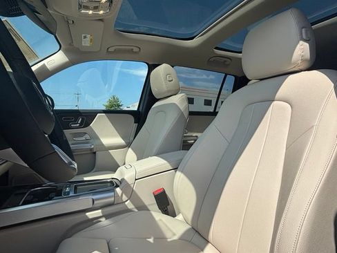 New 2026 Mercedes-Benz GLB 250 4MATIC image 32