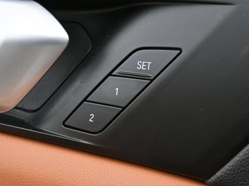 Used 2023 BMW X5 sDrive40i w/ M Sport Package RWD image 17