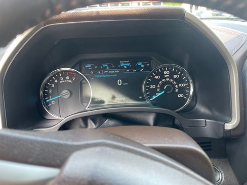 Used 2019 Ford F150 King Ranch w/ Equipment Group 601A Luxury AWD/4WD image 10