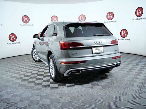 Used 2023 Audi Q5 2.0T Premium w/ Convenience Package image 6