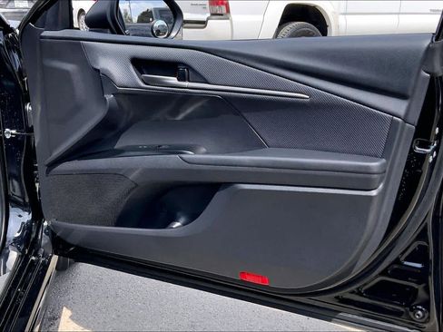 Used 2026 Toyota Camry SE w/ Multimedia Upgrade Package image 23