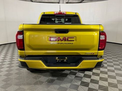 Used 2024 GMC Canyon AT4 w/ AT4 Premium Package AWD/4WD image 5
