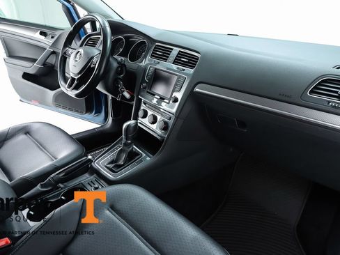 Used 2017 Volkswagen Golf Alltrack S AWD/4WD image 32