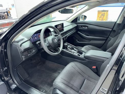 Used 2023 Honda Accord LX image 26
