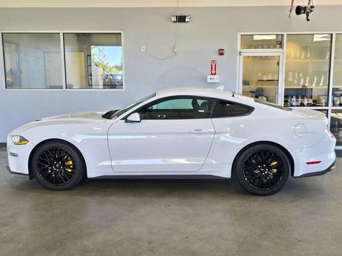 Used 2021 Ford Mustang Premium RWD image 7